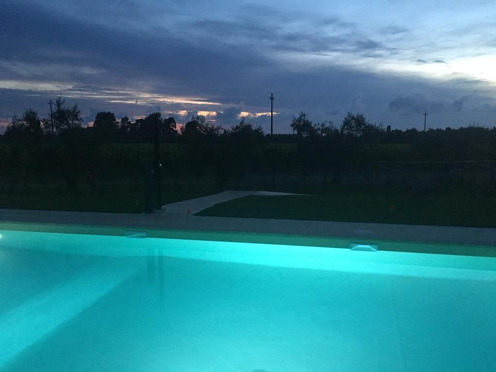 Agriturismo Quattro Pini Кастаньєто-Кардуччі Екстер'єр фото